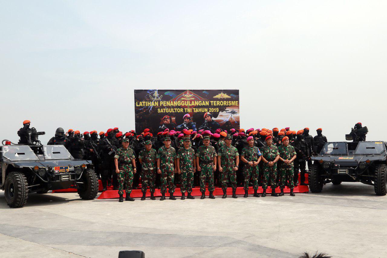 Kesiapan pasukan Antiteror TNI seperti Satuan 81 Kopassus TNI-AD, Detasemen Jala Mangkara (Denjaka) TNI-AL, dan Satuan Bravo 90 Paskhas TNI
