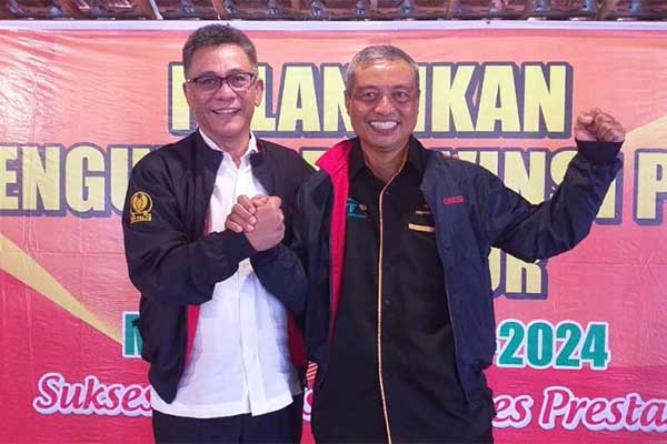 Rildo Anwar (kiri) dan Husein Latief 