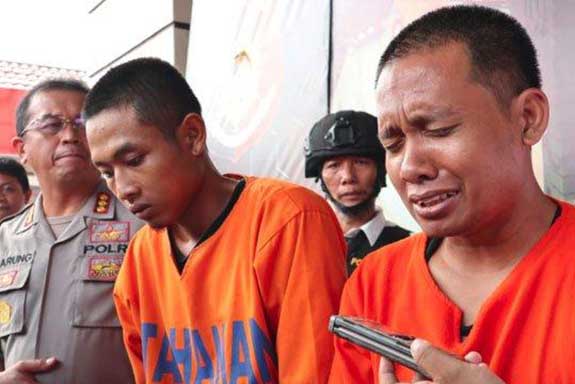 Dua tersangka AS dan AJ dilatari motif asmara sesama jenis.