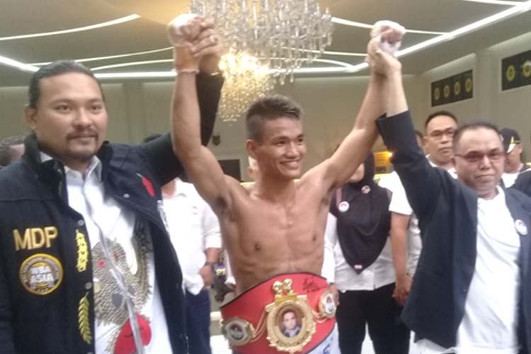 Petinju muda Rivo Kundimang