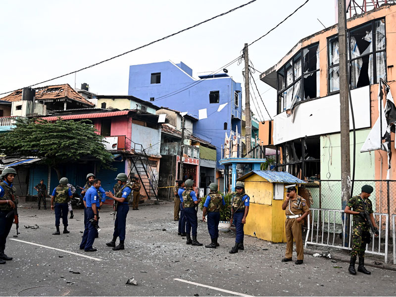 Tentara Sri Lanka Berjaga di jalan St. Anthony's Shrine,Kolombo