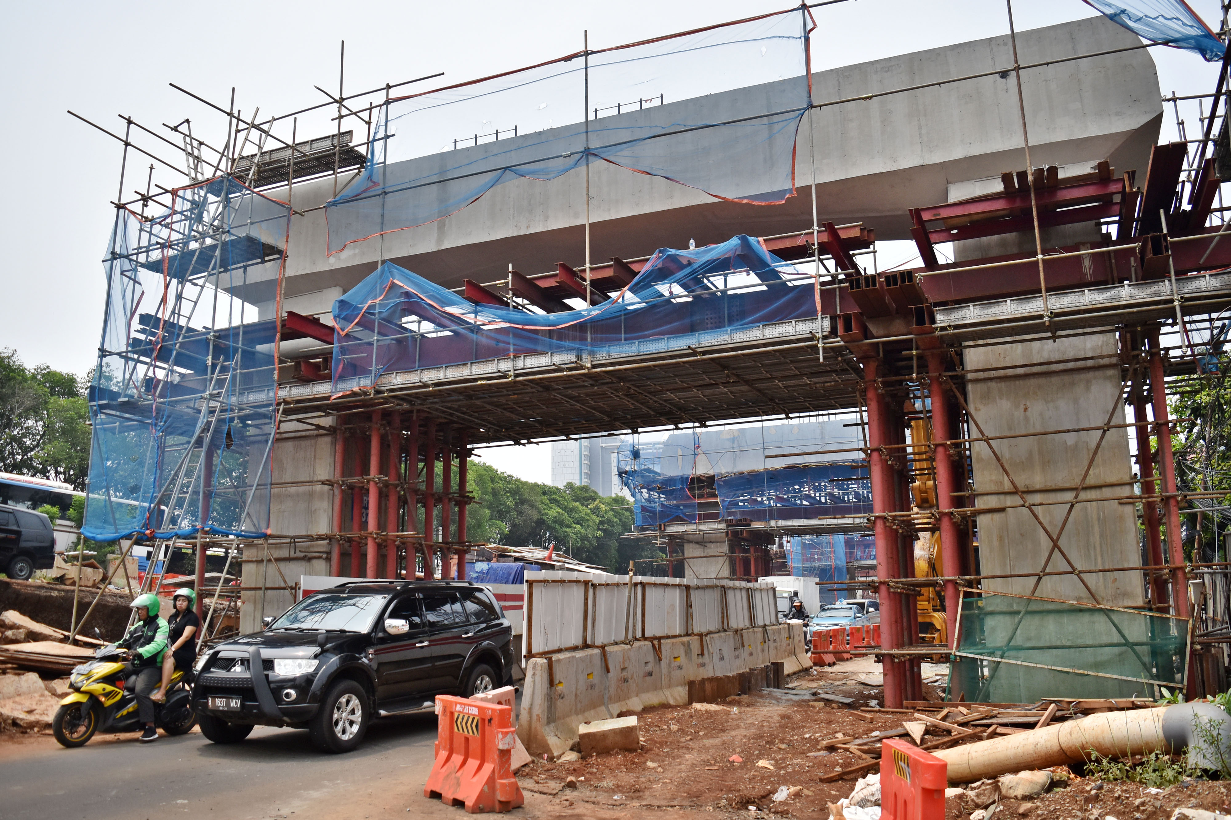 Pembangunan LRT Cawang-Dukuh Atas menjadi salah satu pembangunan infrastruktur di periode perdana Presiden Jokowi