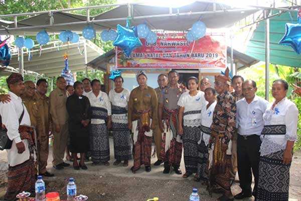 Pemerintah Provinsi Nusa Tenggara Timur akan menggandeng pihak Balai Pengawasan Obat dan Makanan (BPOM) NTT untuk mendorong produksi sophia