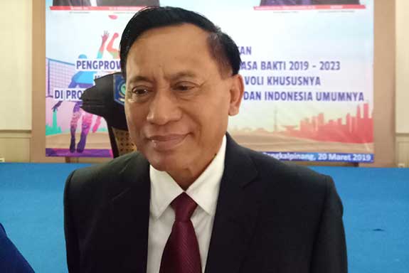 Ketua umum PP PBVSI komjen purnawirawan Imam Sujarwo 