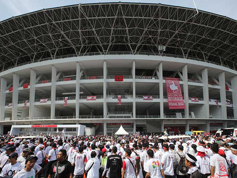 Simpatisan dan pendukung pasangan Capres dan Cawapres nomor urut 01 Joko Widodo_Ma'ruf Amin mulai berdatangan ke GBK