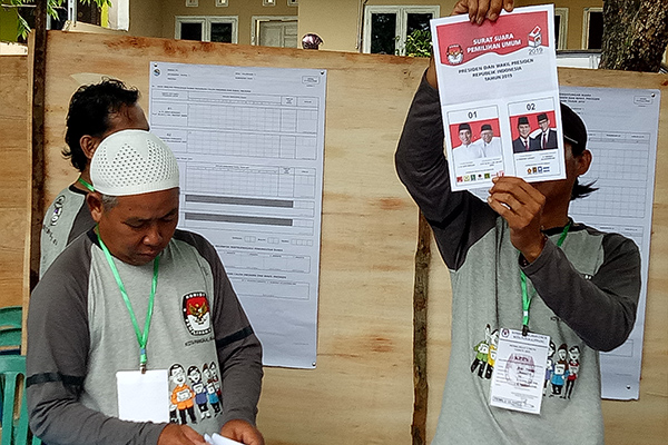 Proses perhitungan PSU di TPS 4 kacang pedang pangkalpinang