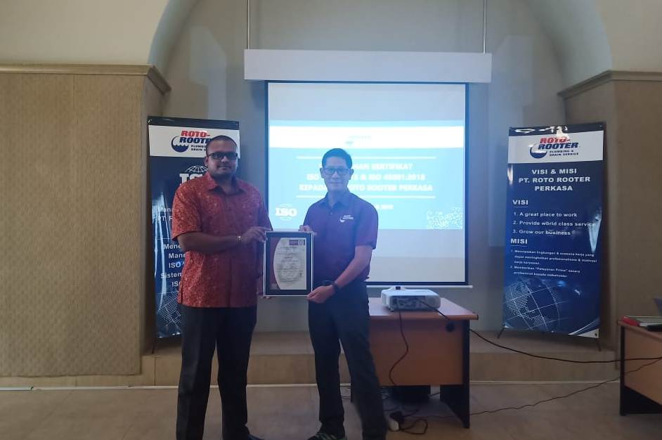 Roto Rooter mengantongi dua sertifikasi ISO oleh Badan Sertifikasi Bureau Veritas Indonesia (BVI),