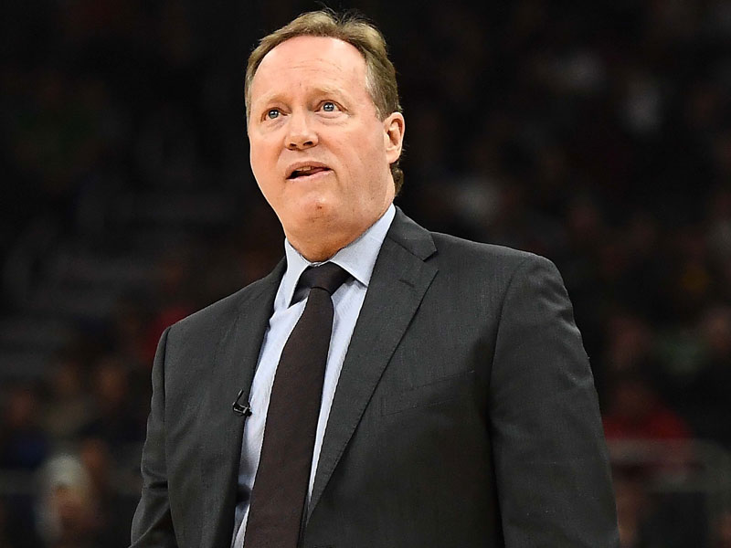 Pelatih kepala Milwaukee Bucks Mike Budenholzer.