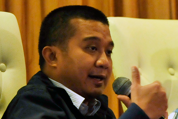 Erwin Aksa