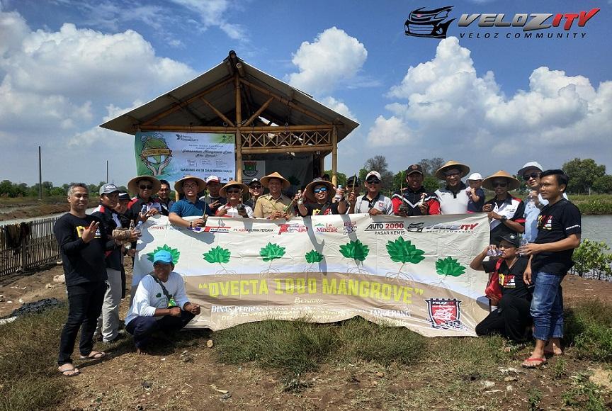 Velozity Chapter Tangerang (D'Vecta) menggelar aksi penanaman 1.000 pohon mangrove di pesisir pantai Patra Manggala.