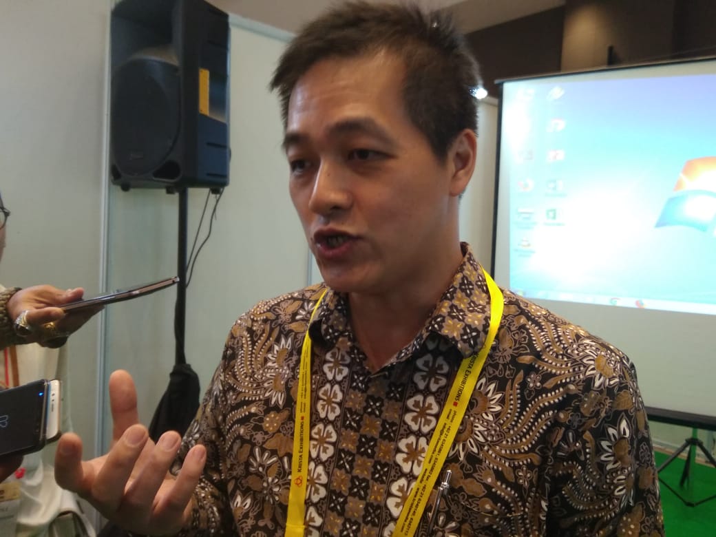 Dewan Pengurus Nasional Asosiasi Persepatuan Indonesia (Apresindo) Budiarto Tjandra di JIExpo