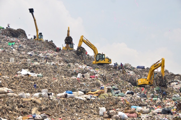  Tempat Pembuangan Sampah Terpadu (TPST)  Bantargebang