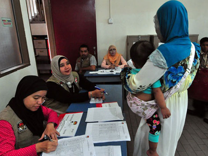 Suasana tempat pemungutan suara pemilu Indonesia di Sekolah Indonesia, Kuala Lumpur, Malaysia.