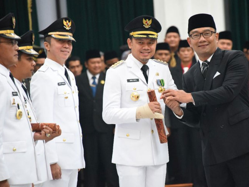 Pelantikan Wali Kota dan Wakil Wali Kota Bogor serta Bupati dan Wakil Bupati Ciamis, Sabtu (20/4).