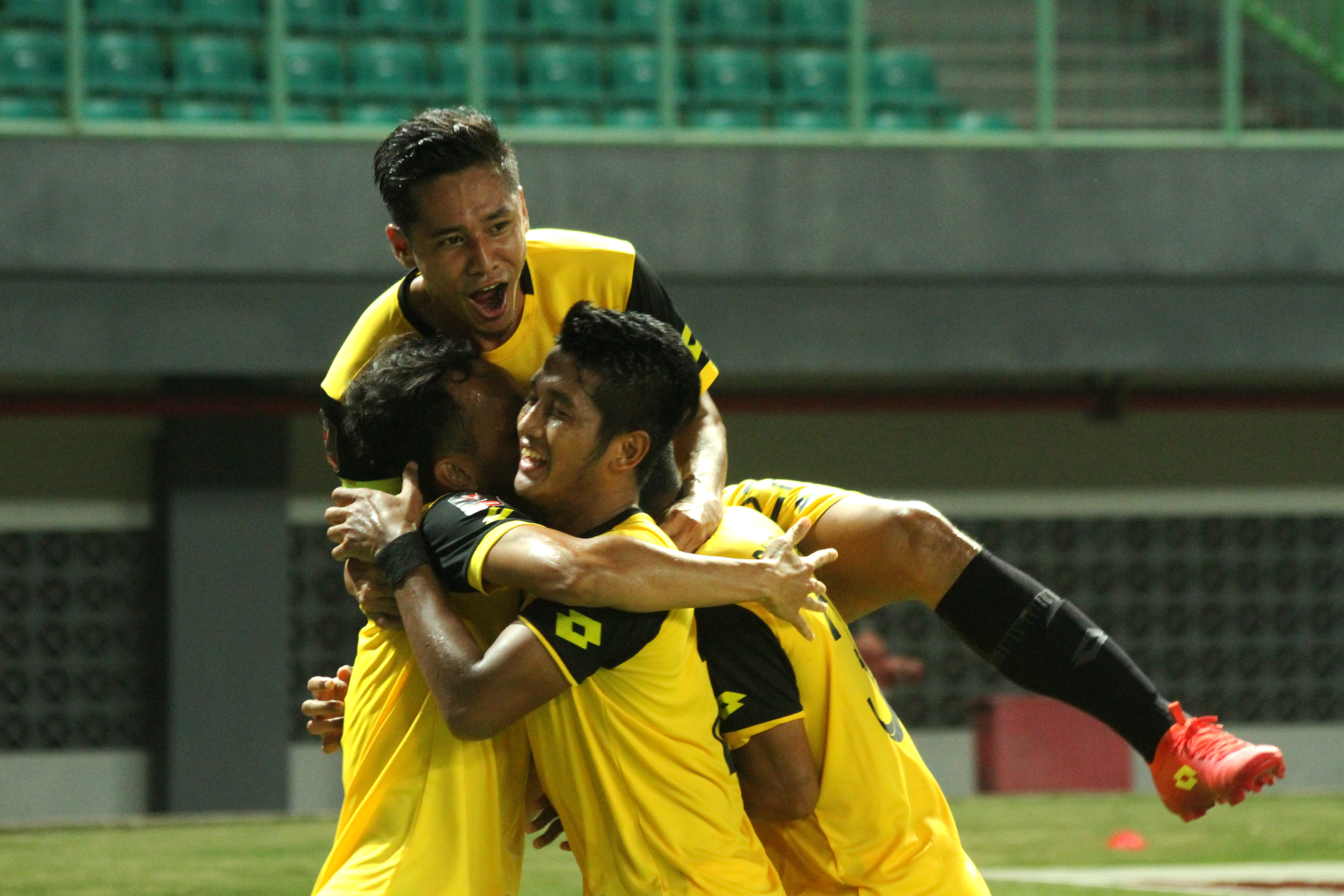 Selebrasi para pemain Bhayangkara FC