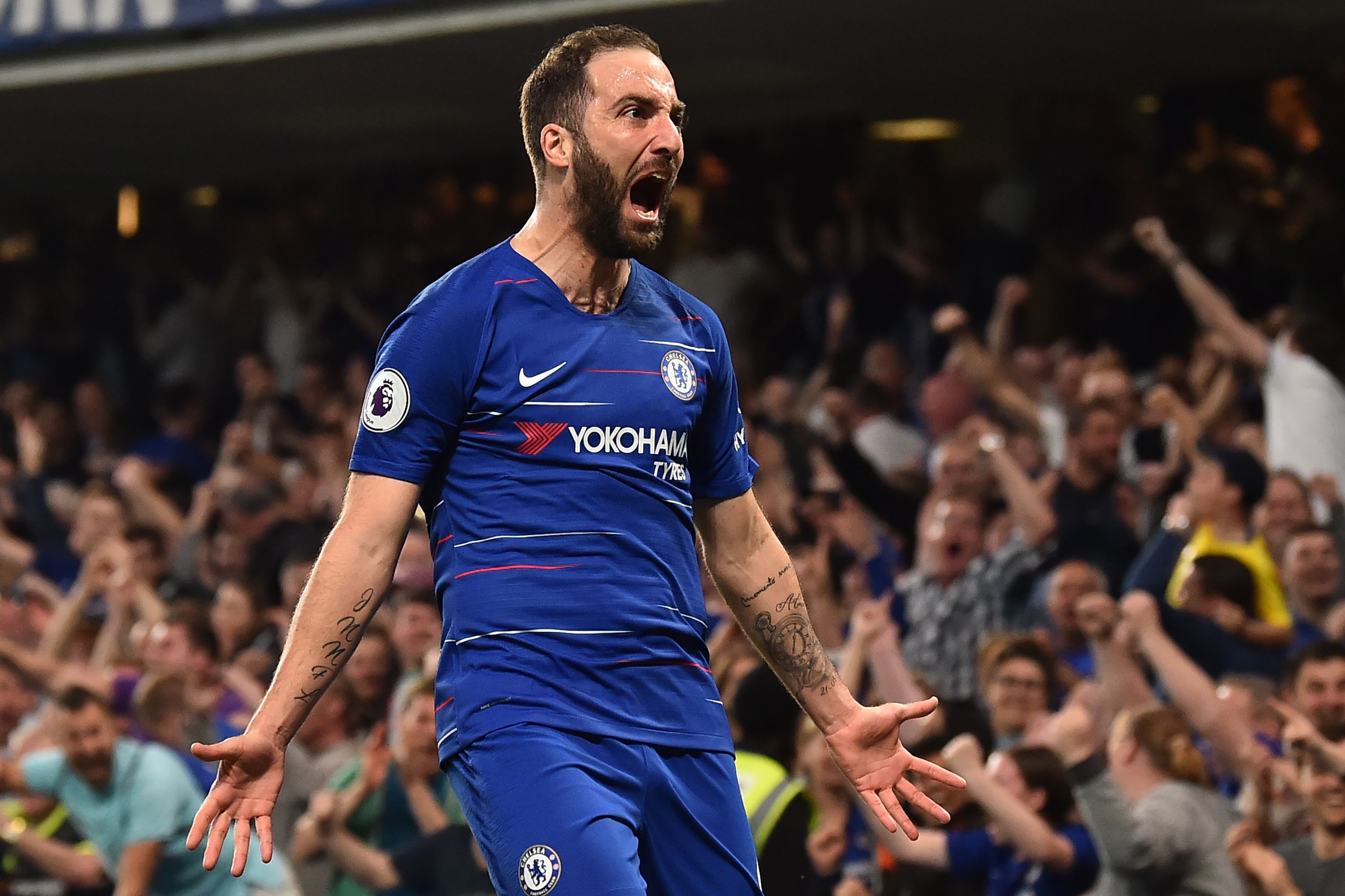 Sarri Berharap Chelsea Permanenkan Higuain