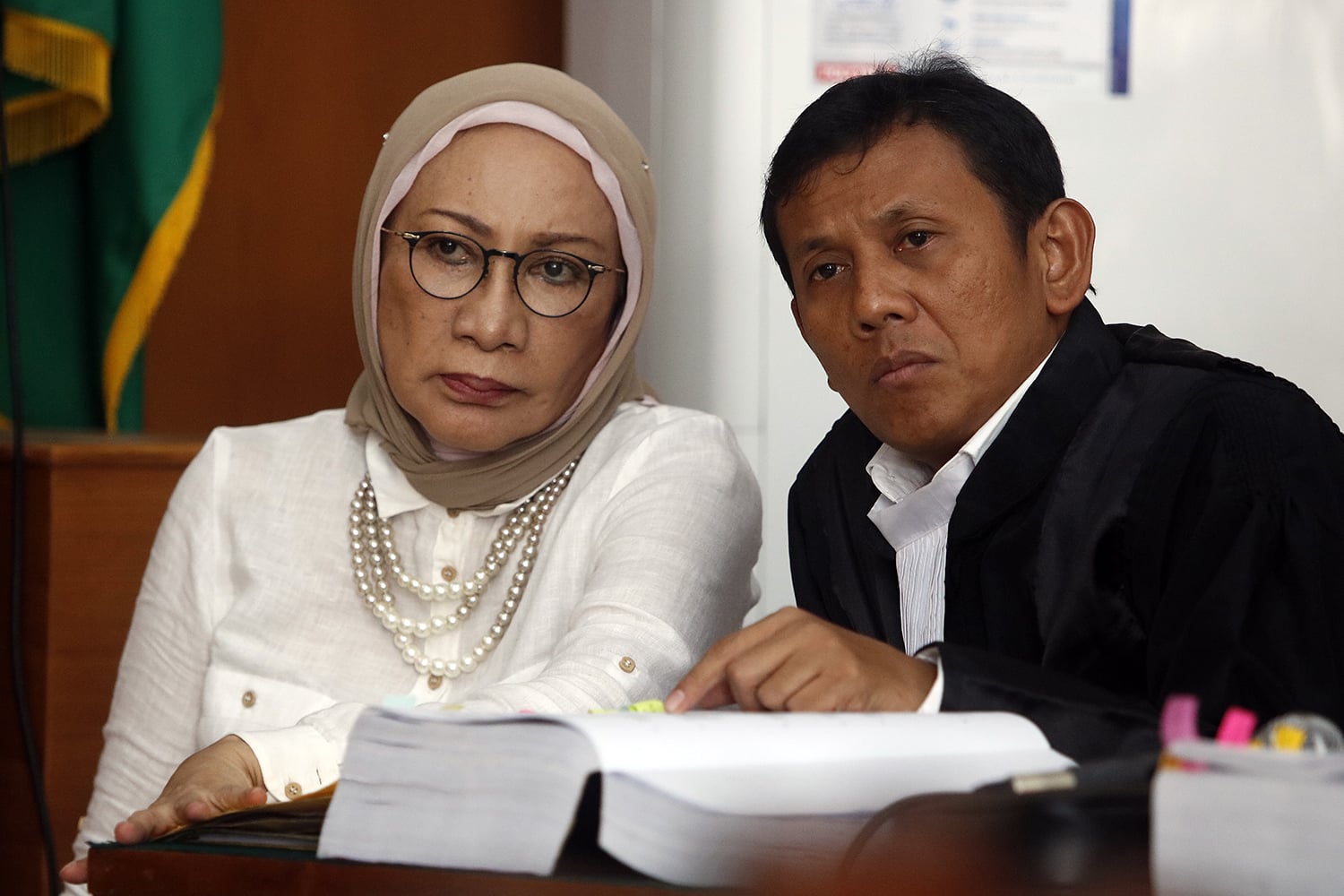 Tompi dan Rocky Gerung dihadirkan dalam sidang lanjutan kasus hoax Ratna Sarumpaet di PN Jakarta Selatan, Selasa (23/4).