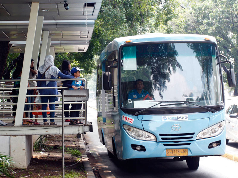 Bus Pengumpan Transjakarta