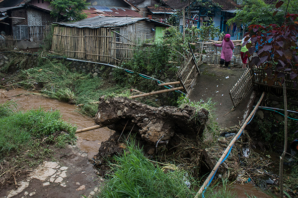 Jembatan rusak di purbalingga