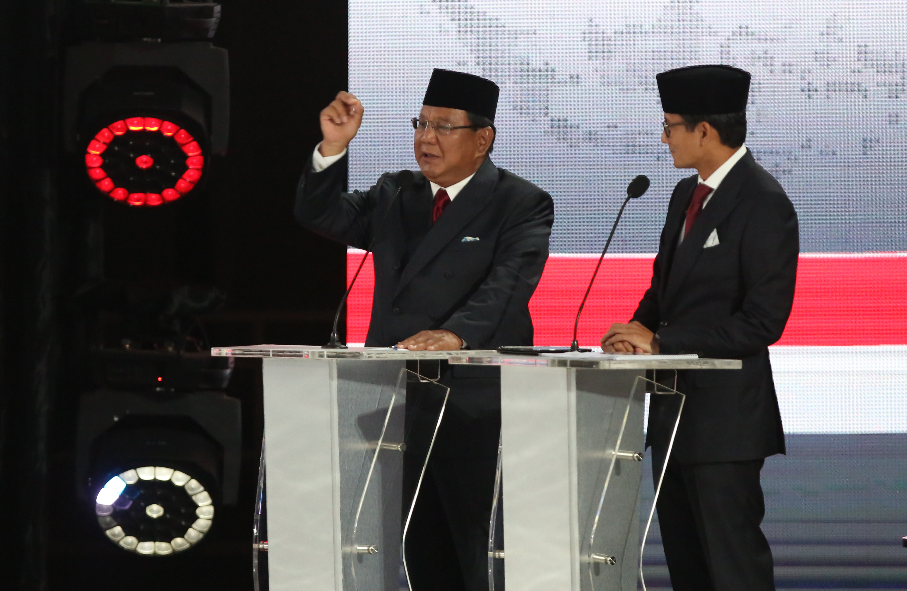 CALON presiden (capres) Nomor Urut 02 Prabowo dalam Debat Capres Kelima di Jakarta, Sabtu (13/4).