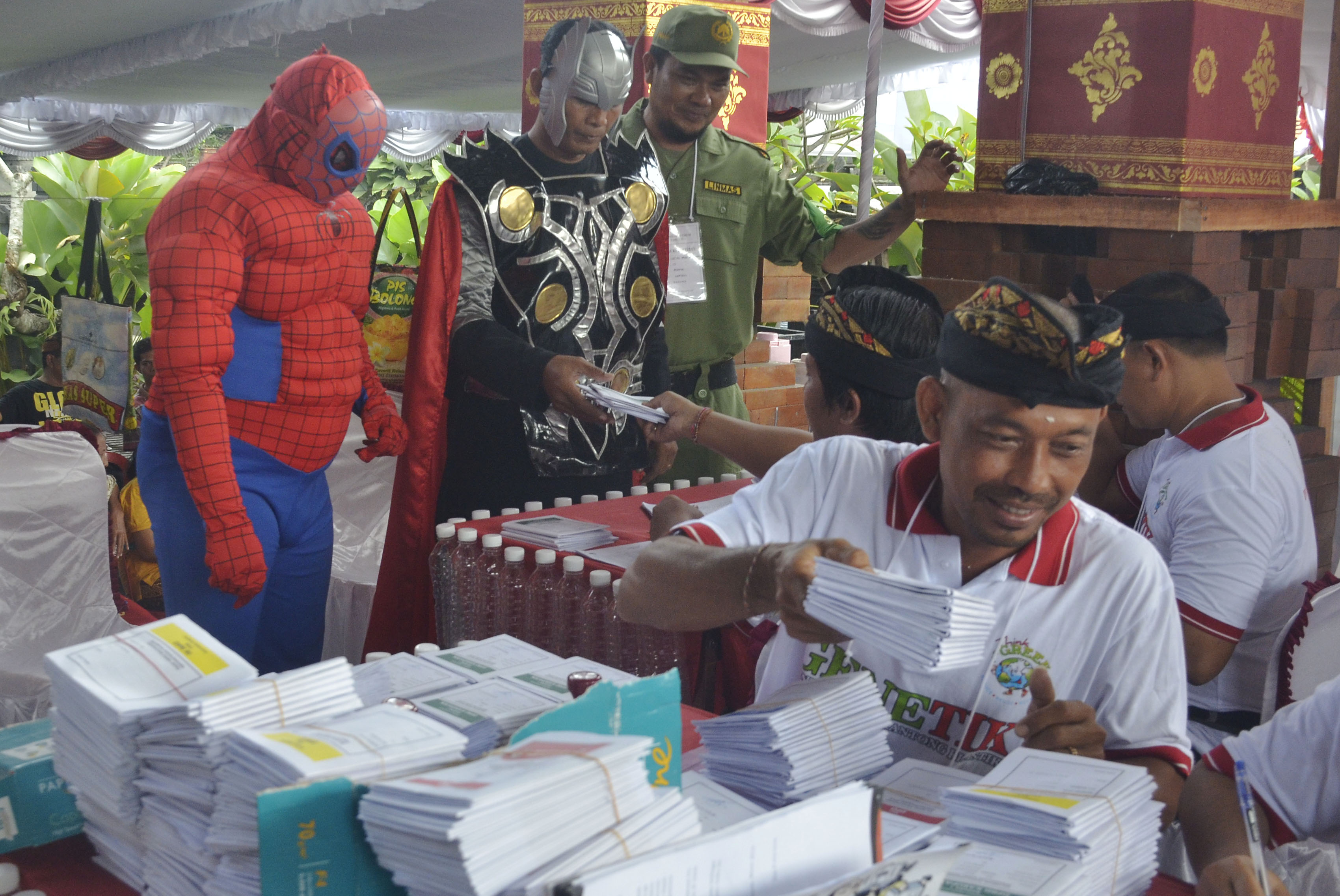 Ilustrasi suasana pencoblosan di TPS 10 Banjar Ubung Sempidi, Mengwi, Badung, Bali, Rabu (17/4).