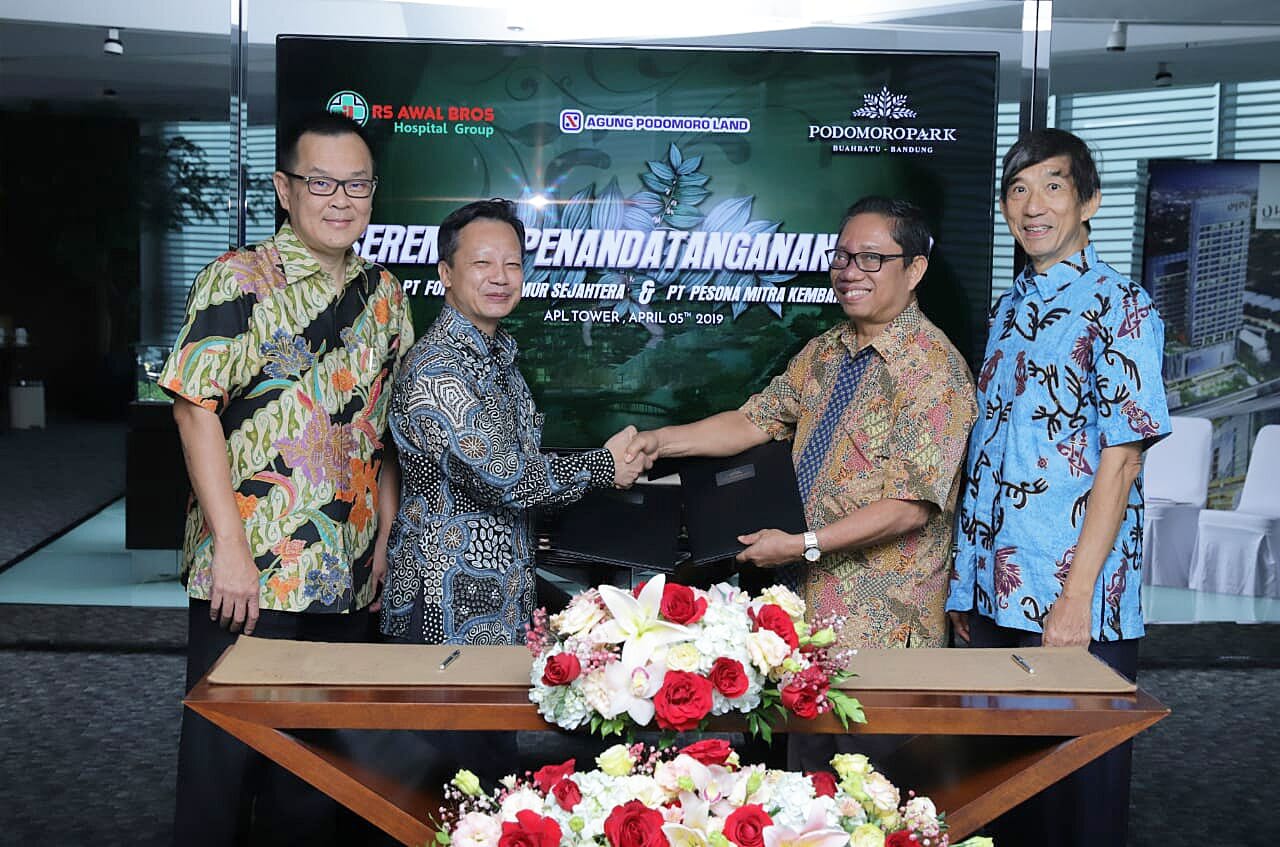 Penandatanganan kerja sama pembelian lahan untuk pembangunan RS Awal Bros di Podomoro Park Bandung