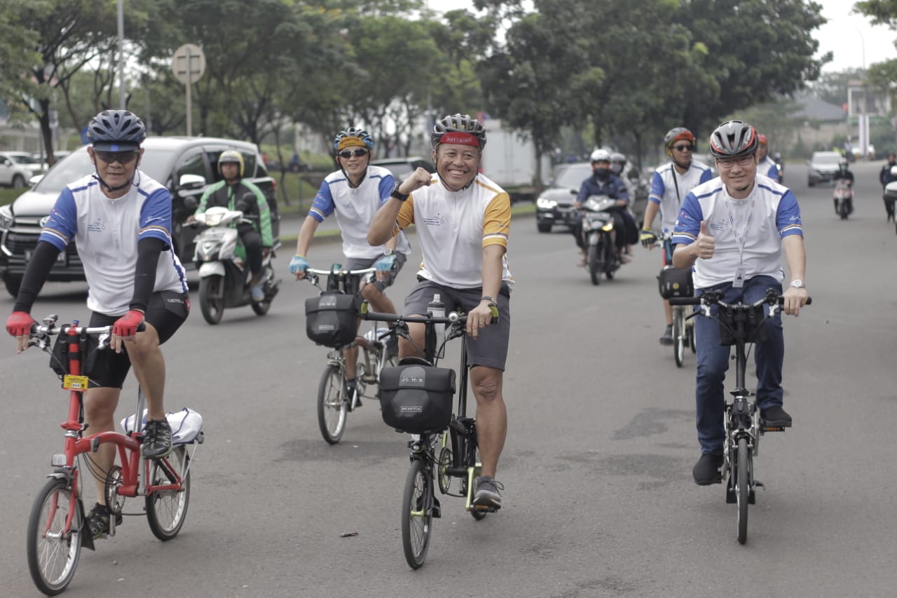 Universal BpR menggelar Universal BPR Bromptob Ride di Bintato Jaya, Sabtu (20/4)