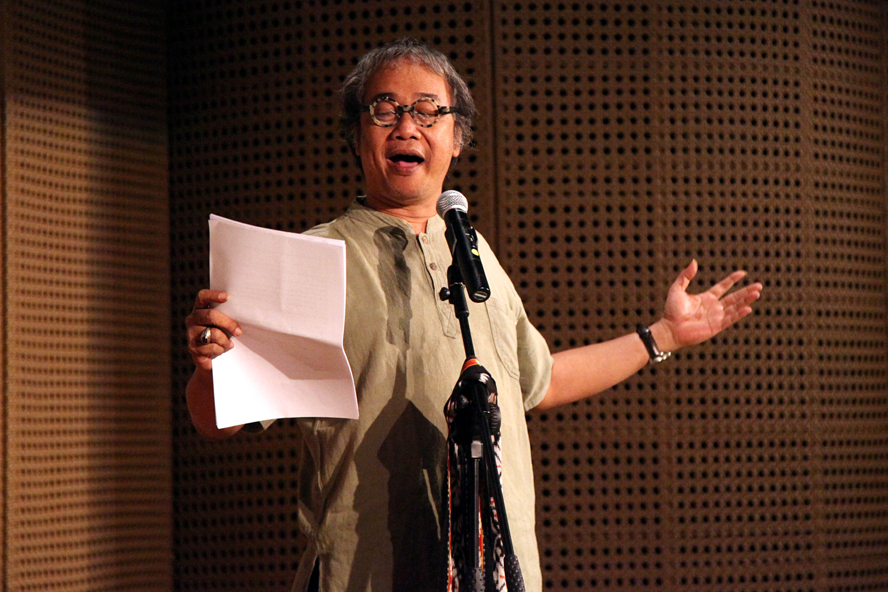 Seniman Butet Kertaredjasa