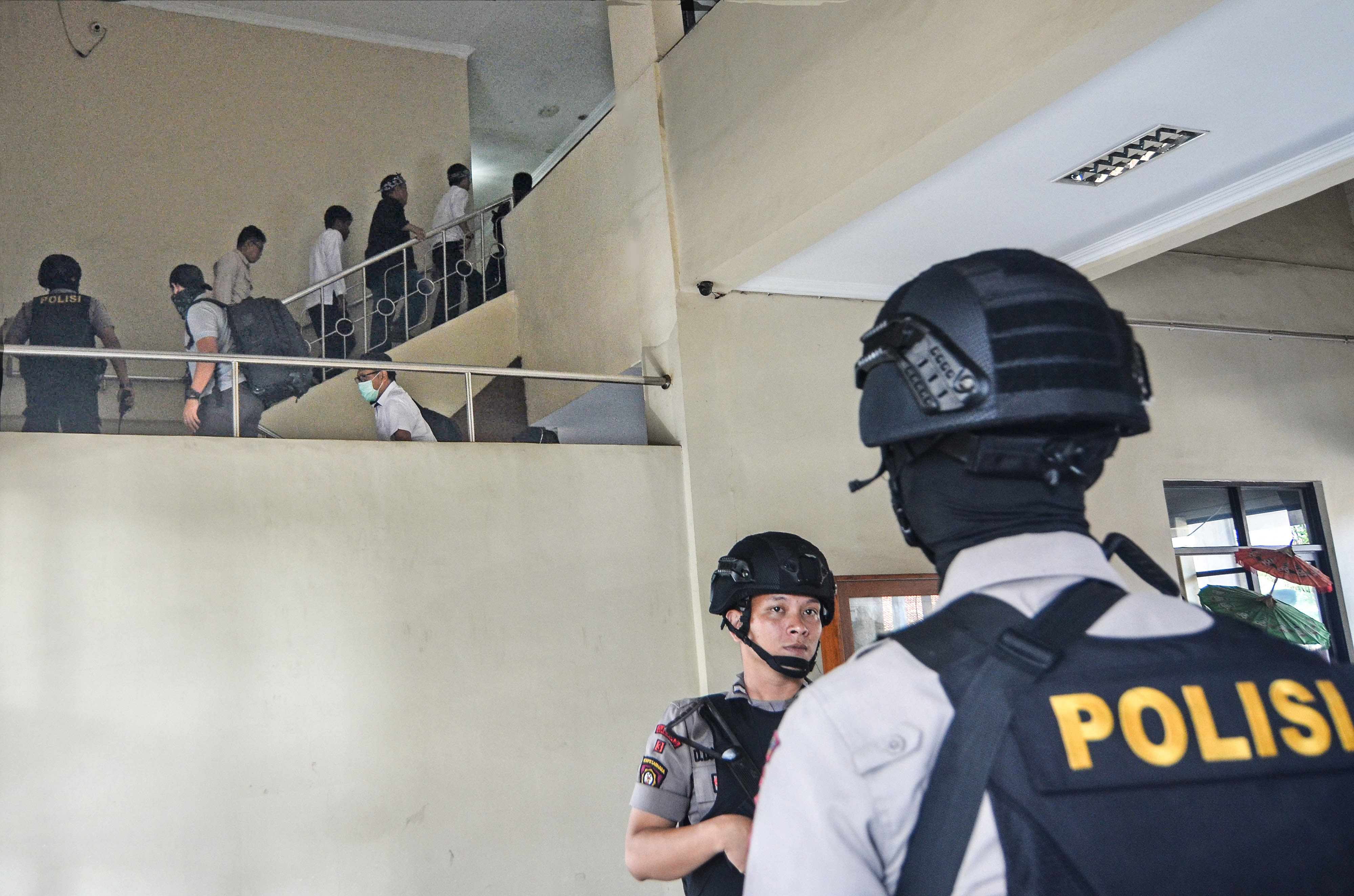 KPK GELEDAH KANTOR DINAS PUPR KO TASIKMALAYa