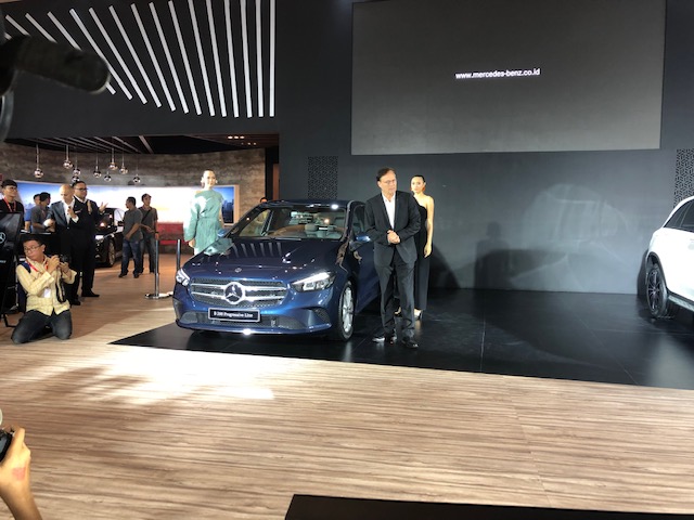 PT Mercedes-Benz Distribution Indonesia  memperkenalkan produk terbarunya Mercedes-Benz B 200 Progressive .