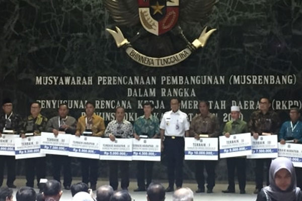  Gubernur DKI Jakarta Anies Baswedan 