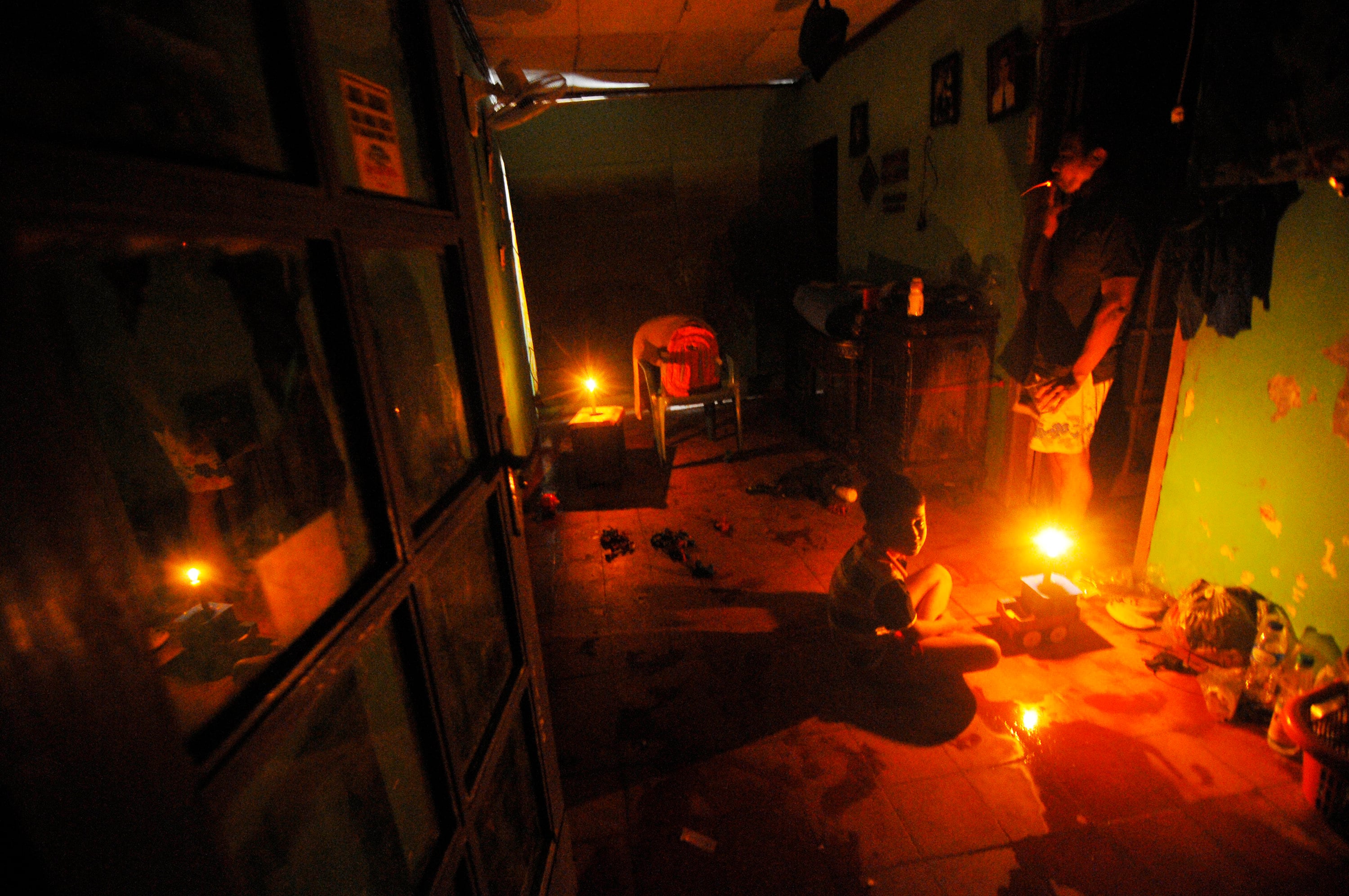 listrik padam saat banjir