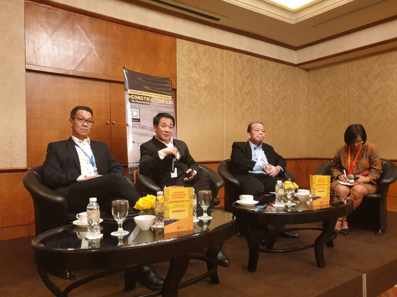 Seminar konstruksi bertemakan 'Indonesia Construction Conference on Construction 4.0: The Wake Up Call in Construction Industry' (Inacons)