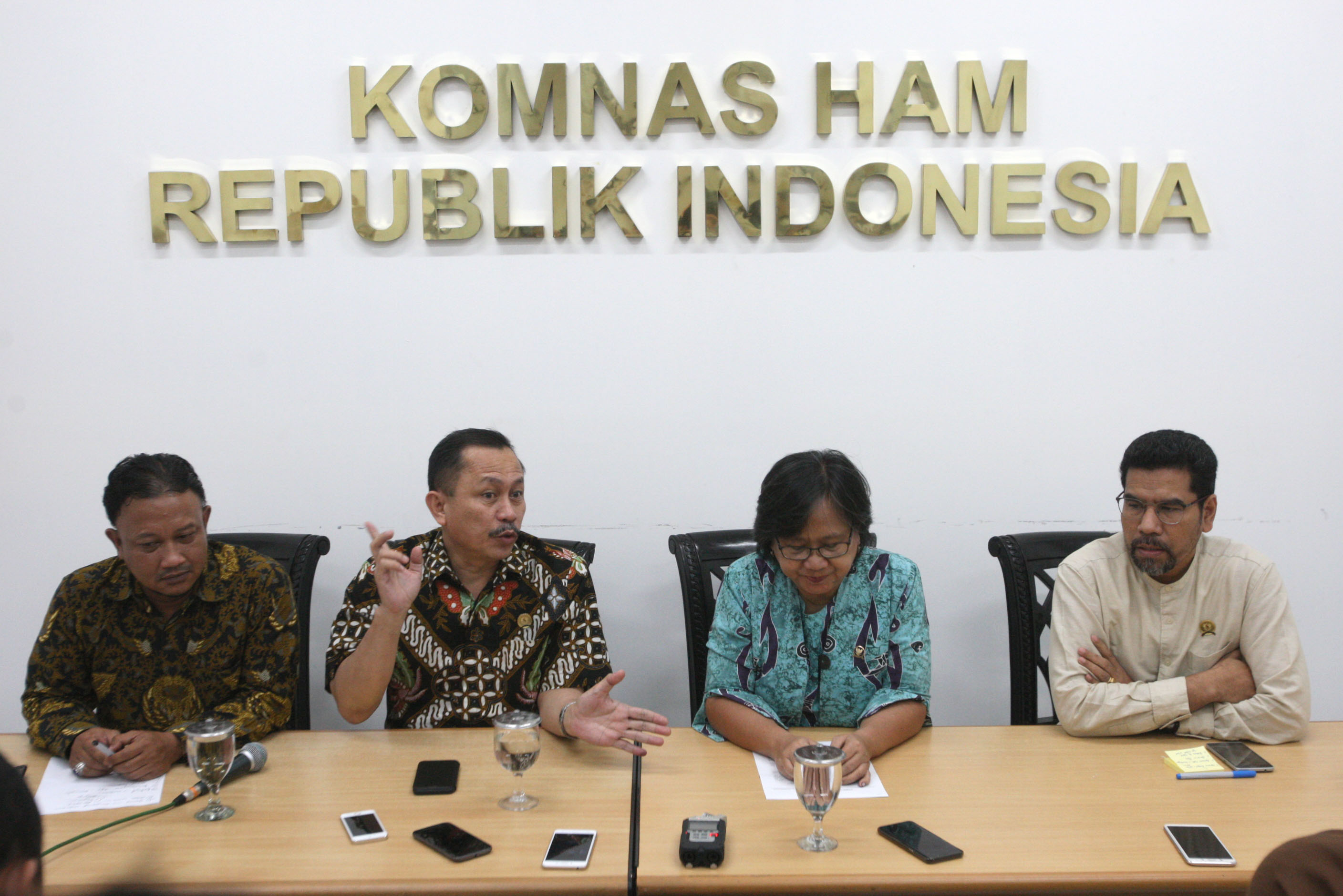 Komnas HAM memberikan catatan kepada KPU terkait pencoblosan Pemilu 2019.