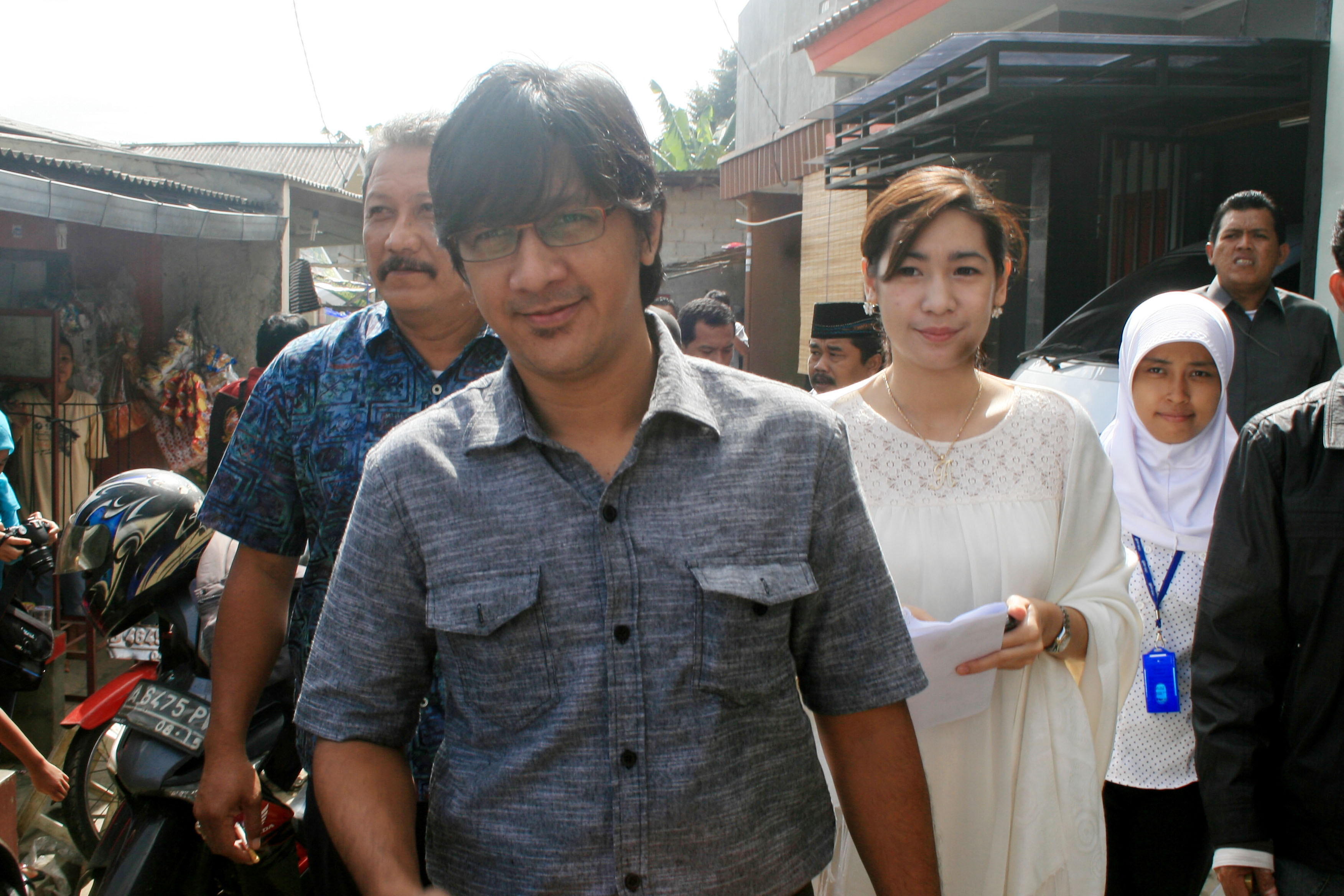 Andre Taulany dan istrinya Reinwartia Trigina saat Pilkada Tangerang Selatan 2011 silam