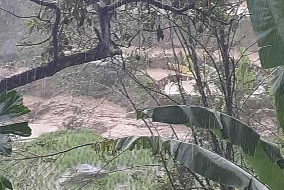 Banjir Bandang Hantam Situjuah Limapuluh Kota  Banjir bandang (galodo) 