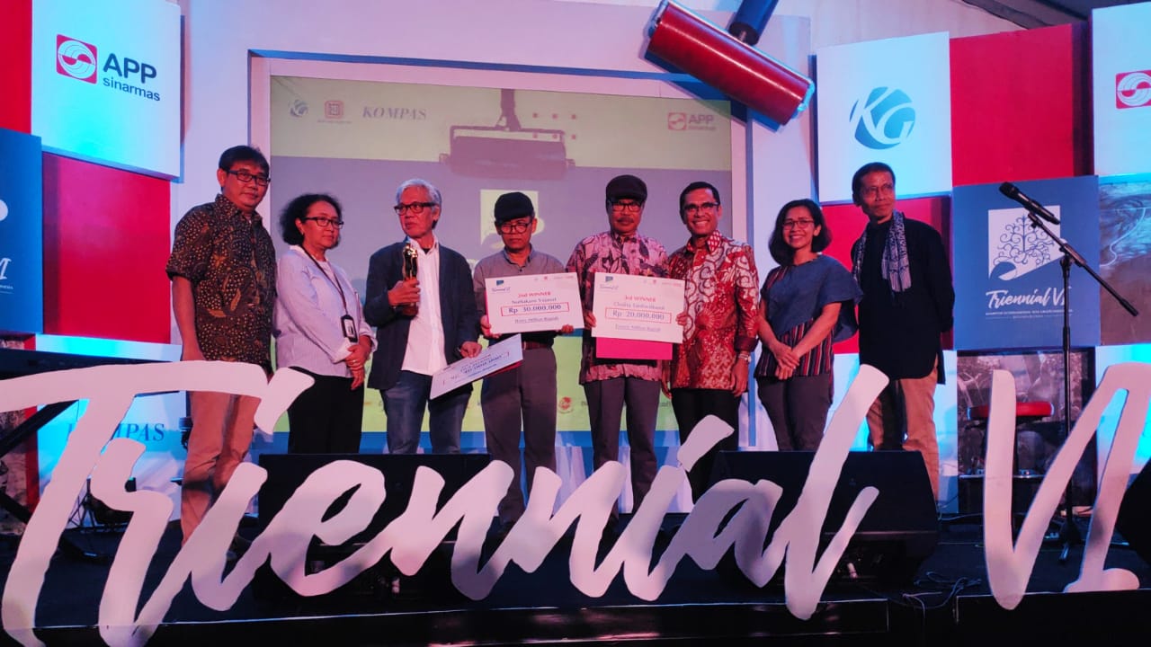 Managing Director Sinar Mas Saleh Husin (ketiga dari kanan) di acara Triennial Seni Grafis Indonesia VI