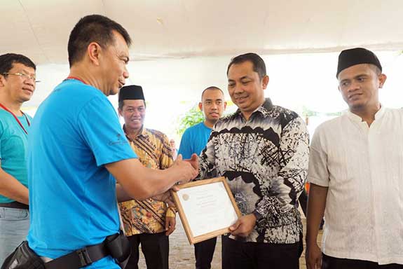 Baksos melalui kegiatan pengobatan gratis dan sembako murah yang di gelar oleh Yayasan Dhammasukha Indonesia 