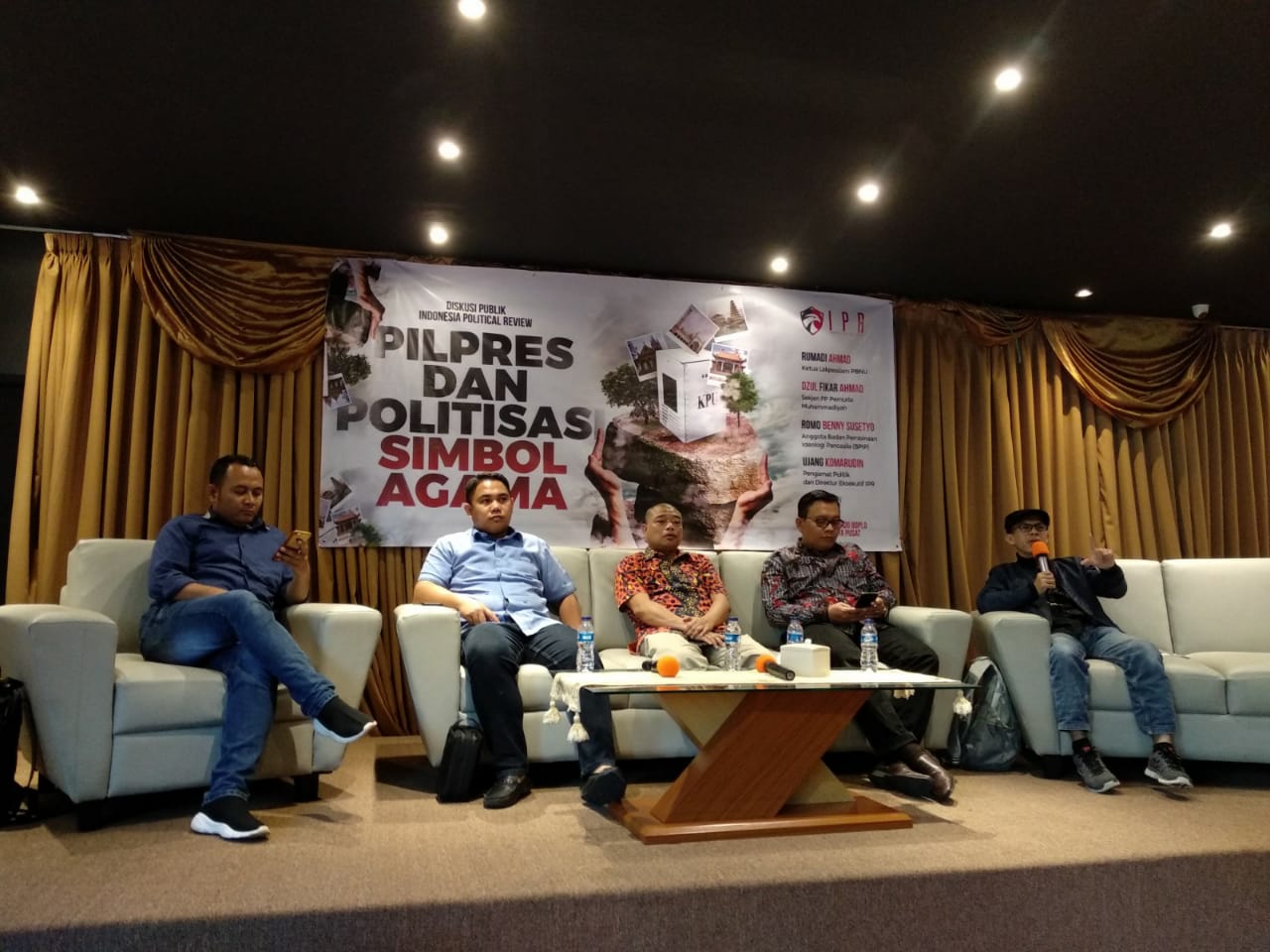 Diskusi tentang Pilpres dan Politisasi Simbol Agama di Cikini, Jakarta, Kamis (4/4).