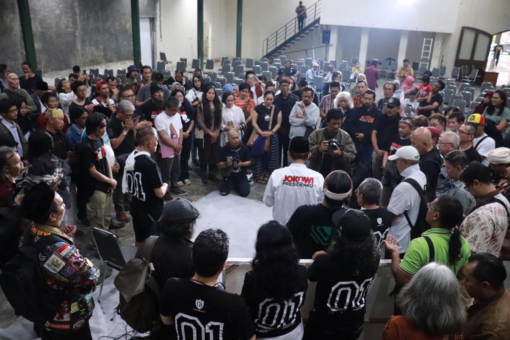 Para seniman Jawa Barat menyatakan dukungan mereka untuk pasangan 01 Jokowi-Amin