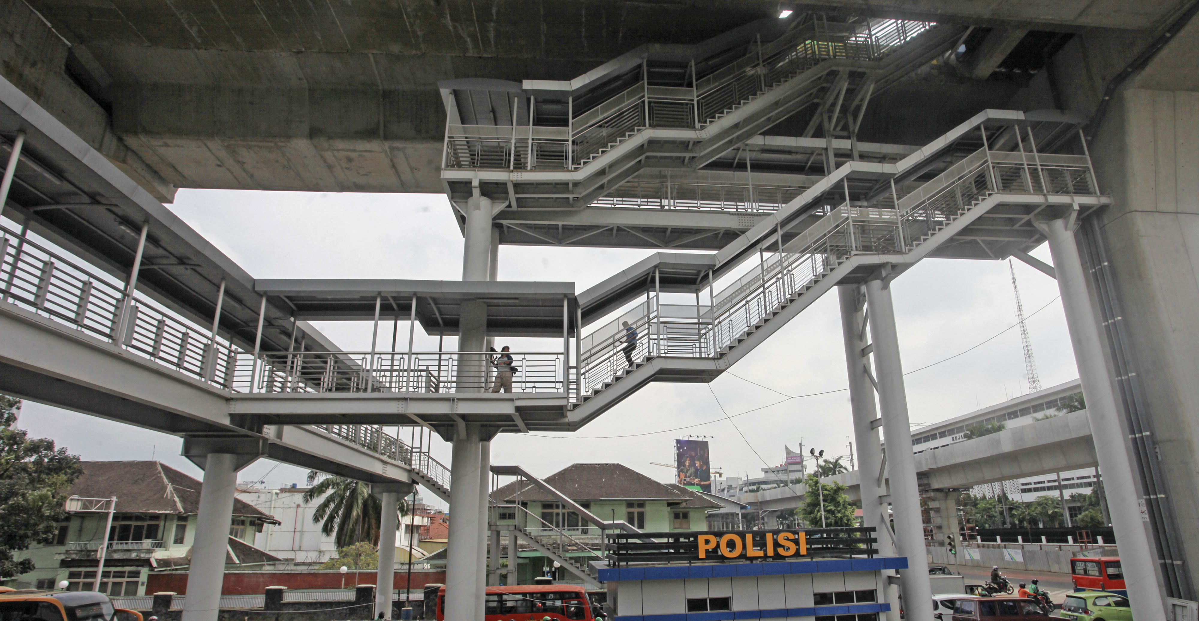 Halte TransJakarta CSW