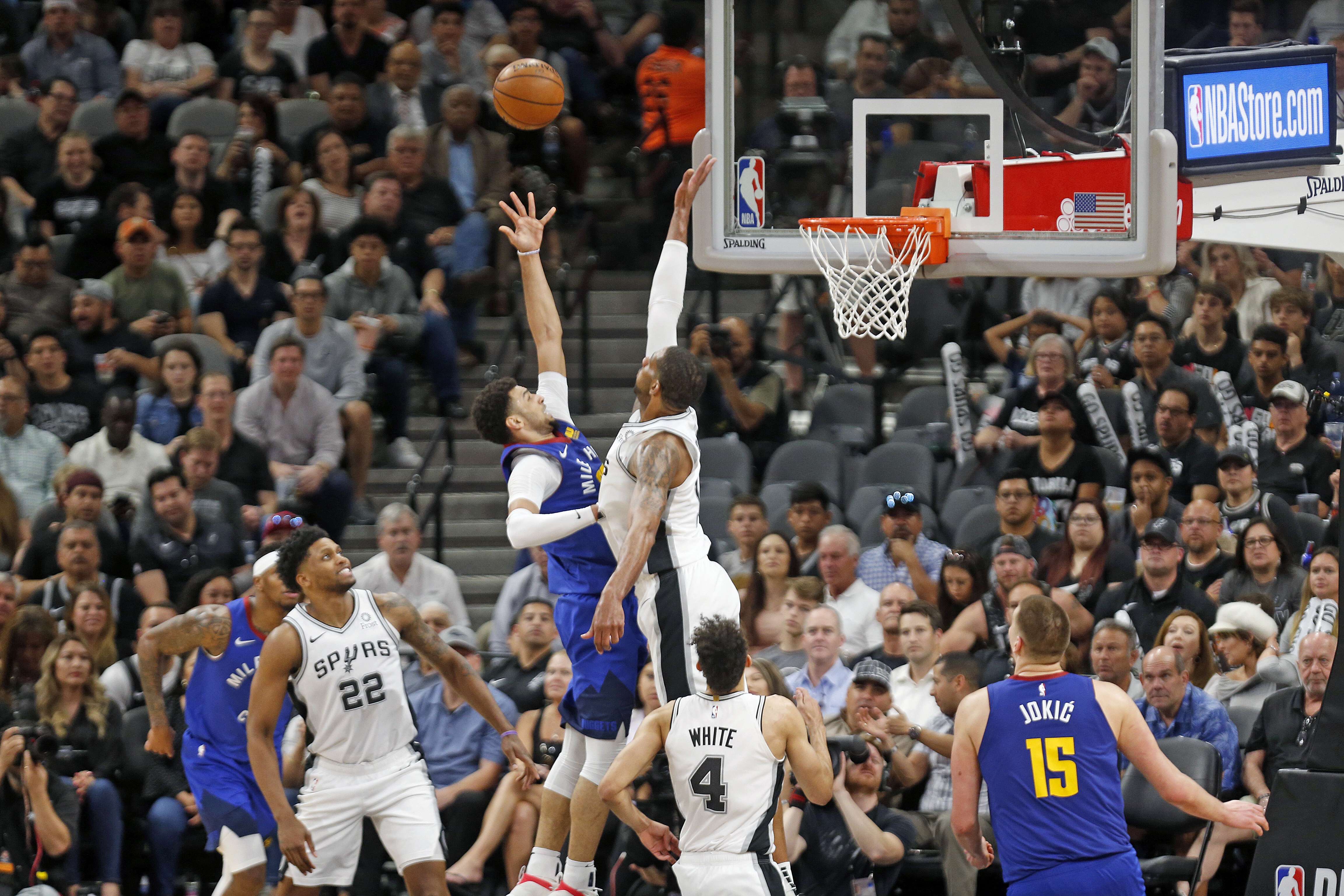 Laga Gim 6 antara San Antonio Spurs dan Denver Nuggets.
