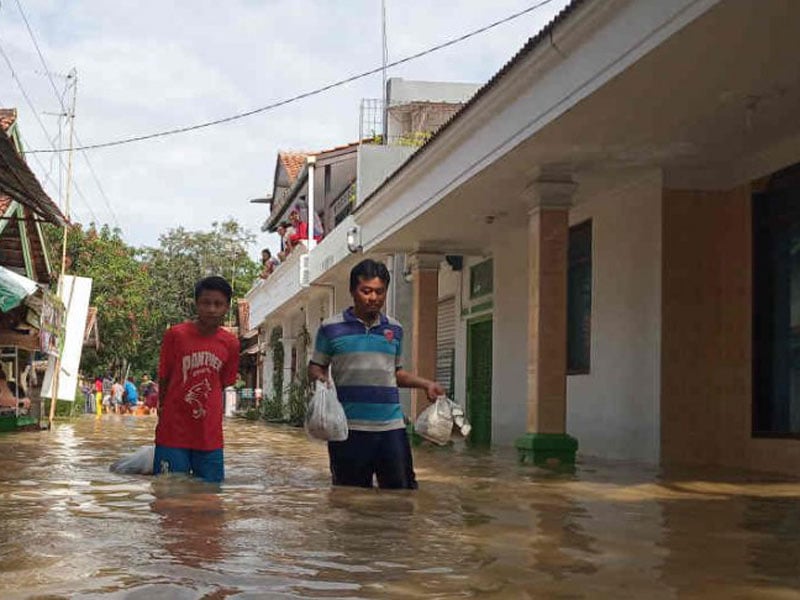 Kemensos Kirim Bantuan untuk Korban Banjir Indramayu