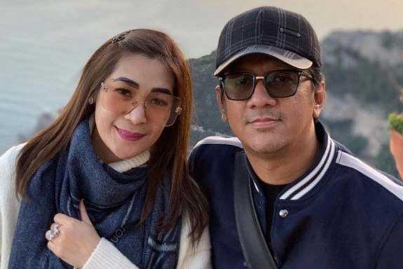 Andre Taulany dan istri Reinwartia Tryfina 