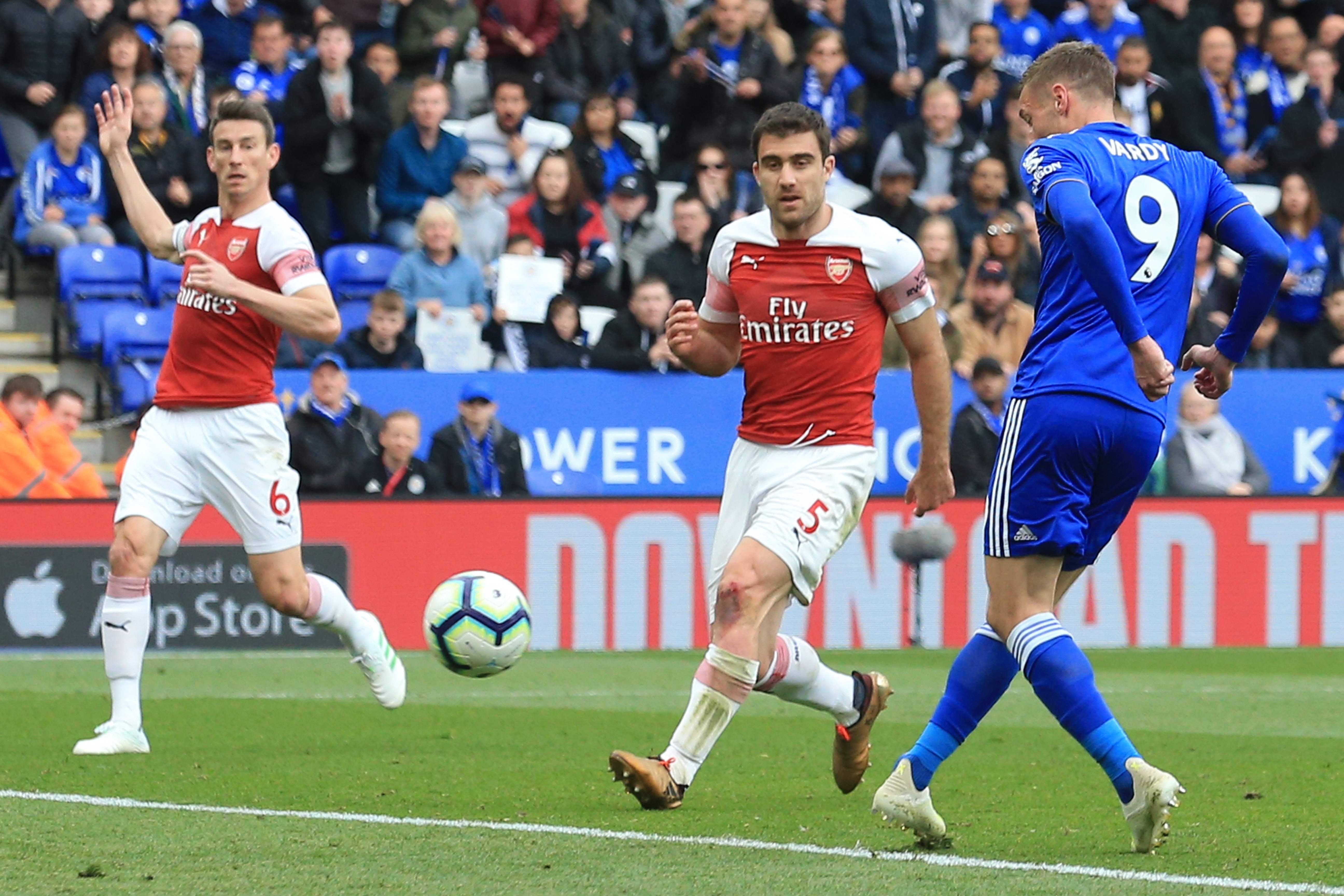 Laga Leicester menjamu Arsenal di King Power Stadium, Minggu (28/4).