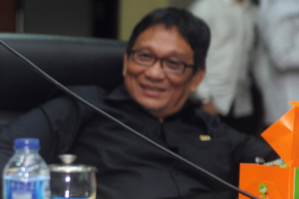 Inas Nasrullah Zubir