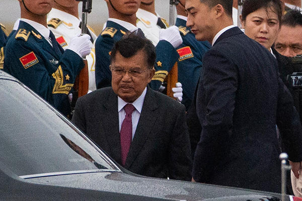 Wapres Jusuf Kalla dalam kunjungan ke Tiongkok