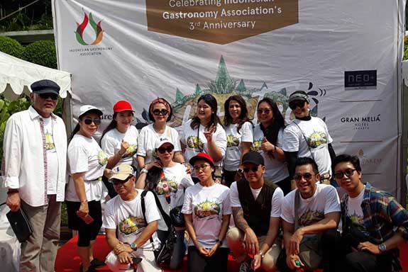  President of Indonesia Gastronomy Association (IGA), Ria Musiawan sosialisasi tumpeng dan lomba tumpeng di CFD