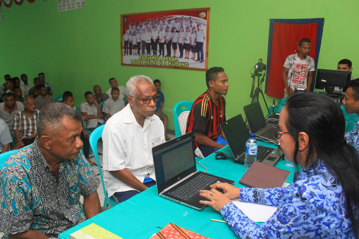 Sebanyak 217 narapidana (Napi) penghuni Lembaga Pemasyarakatan (LP) Kelas II A Penfui Kupang
