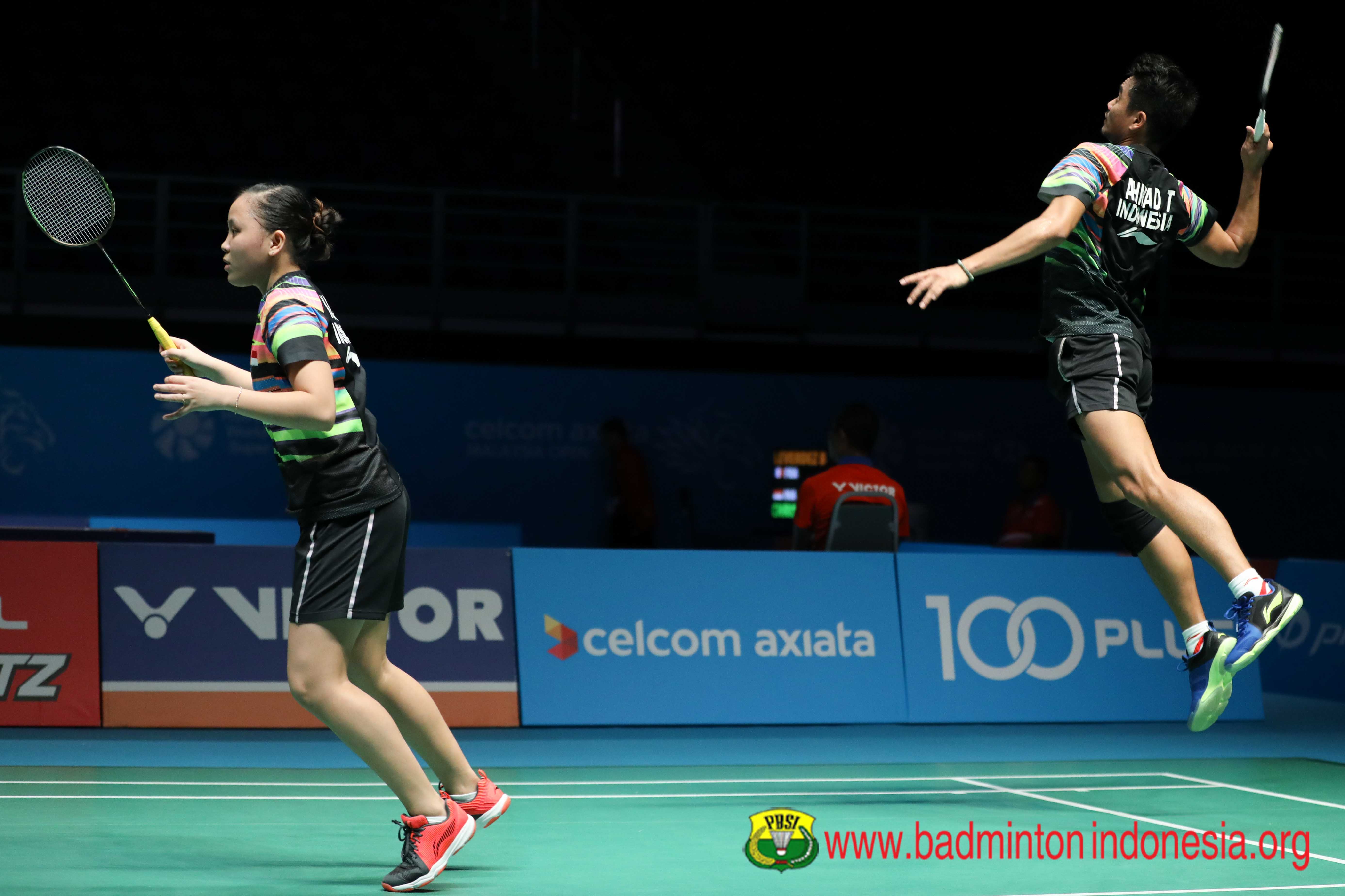 Pasangan ganda campuran Indonesia Tontowi Ahmad/Winny Oktavina Kandow saat berlaga di ajang Malaysia Open 2019